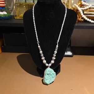 Source Unknown Silver-Tone Necklace with Turquoise Green Druzy Pendant
